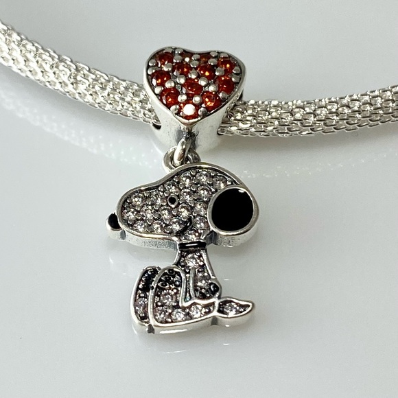 Peanuts Snoopy Dog Heart Dangle Charm - Picture 4 of 7